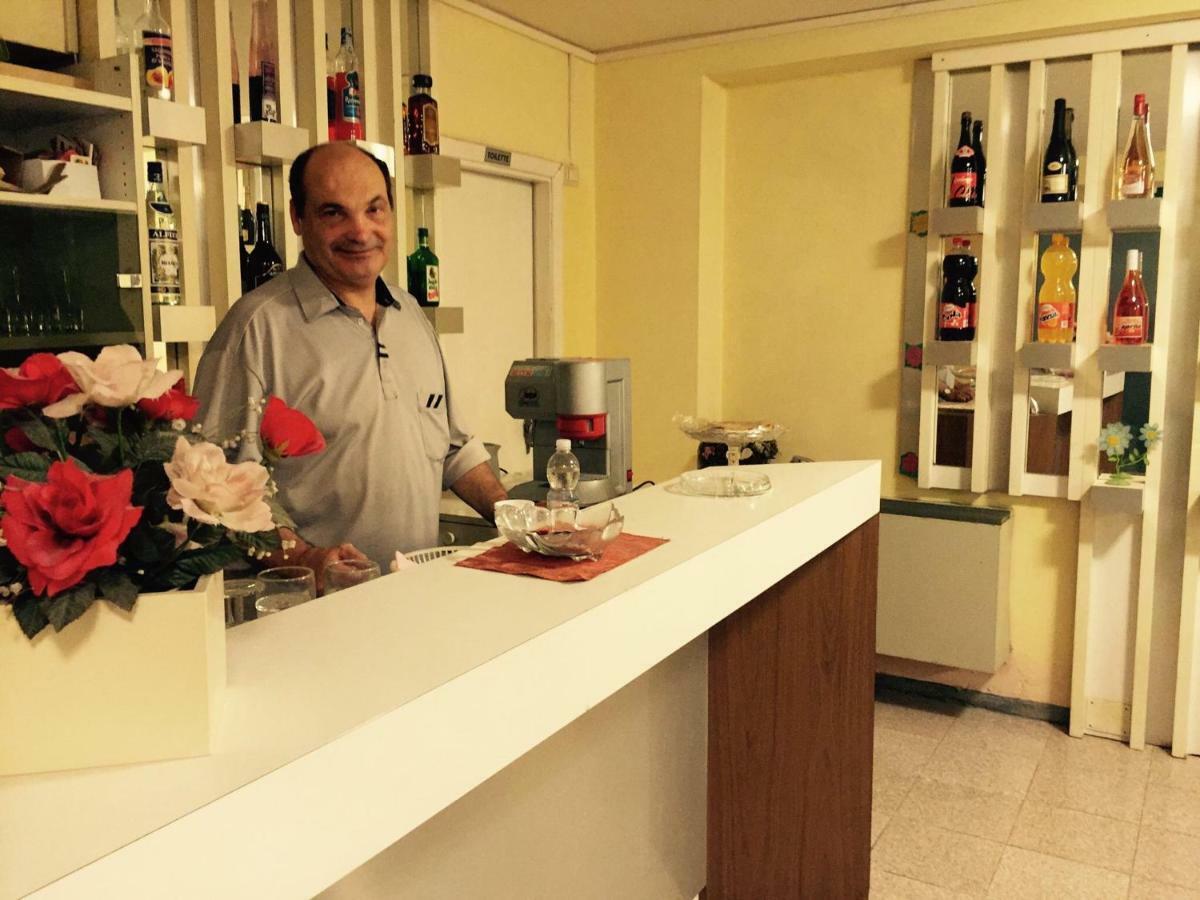 New Prophet Bed & Breakfast Cattolica Exterior photo